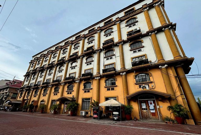 The Perfect 2-Day Manila Itinerary for First-Timers [2026]